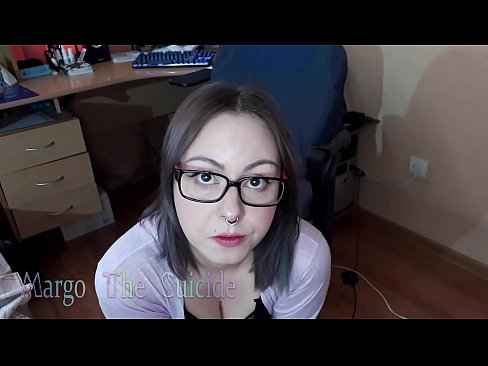 ❤️ Msichana Mrembo aliye na Miwani Anamnyonya Dildo kwa Kina kwenye Kamera kwetu sw.sexygirlspics-com.ru ❌️❤